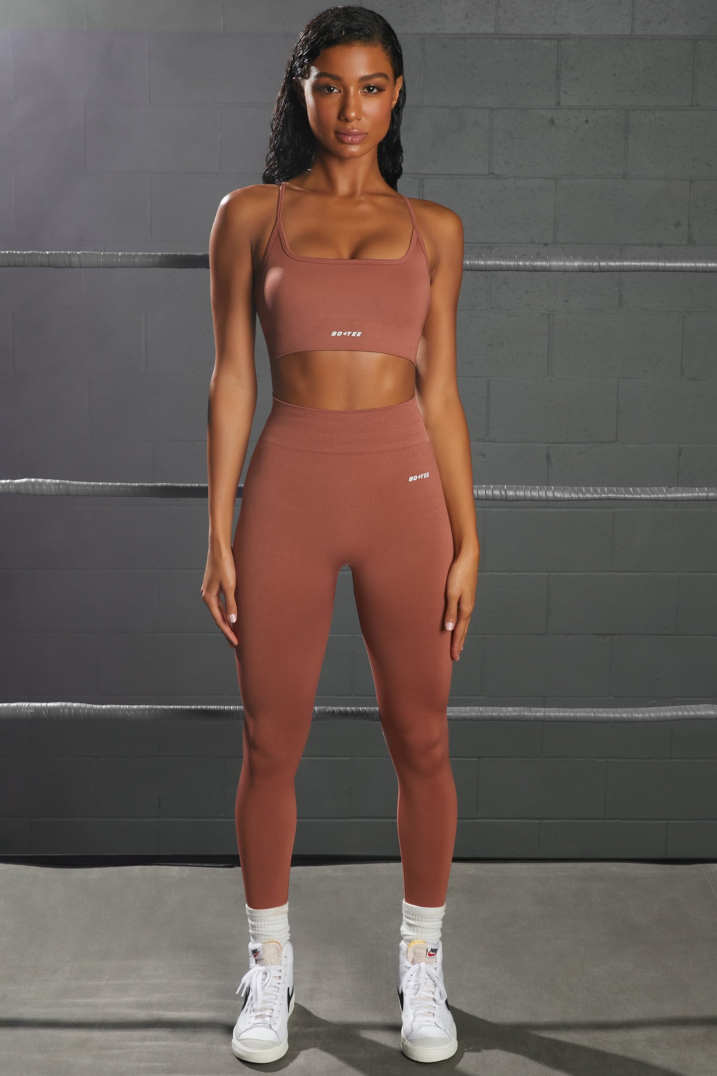 Surge Petite Curved Waist Seamless Leggings in Rust