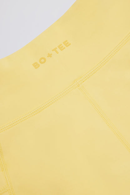 Soft Active Crossover Pocket Shorts in Lemon